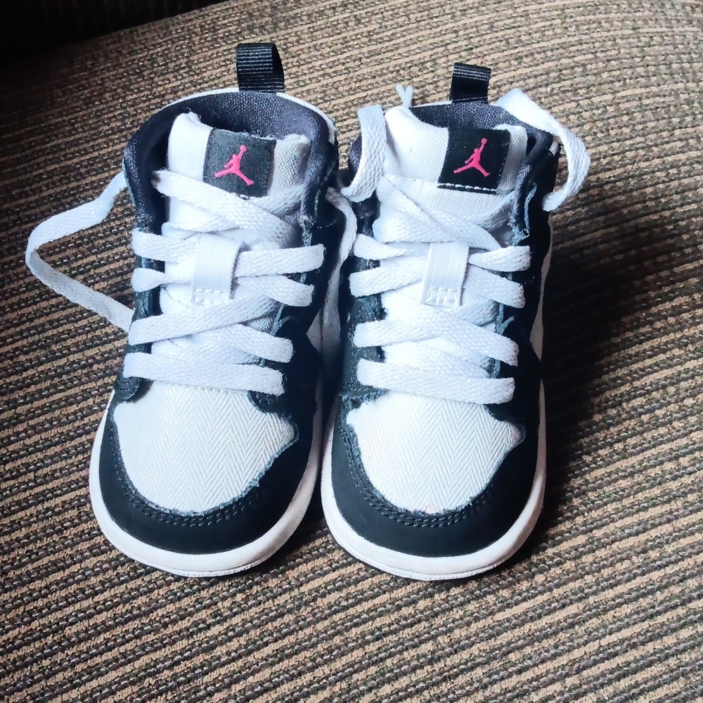 NIKE Jordan 1 HiTop